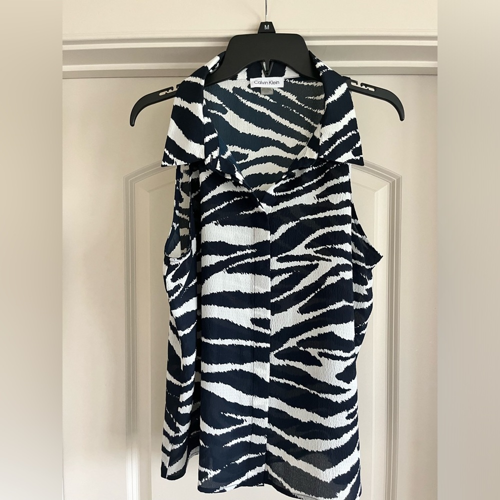 Calvin Klein work/happy hour sleeveless tank (size L)